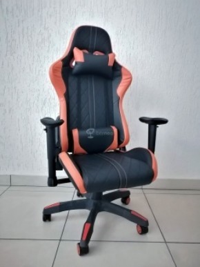 Кресло геймерское Barneo K-52 (черная экокожа оранжевые вставки) в Заречном - zarechnyy.ok-mebel.com | фото