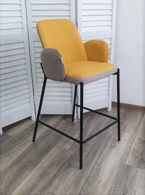Полубарный стул NYX (H=65cm) VF106 желтый / VF120 серый М-City в Заречном - zarechnyy.ok-mebel.com | фото